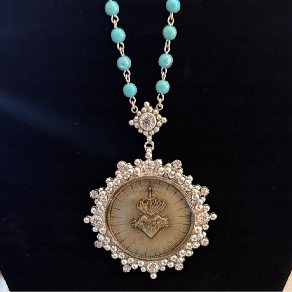 VSA CLOISTER SACRED HEART NECKLACE 4MM TURQUOISE BEADS - NWT - Picture 10 of 12